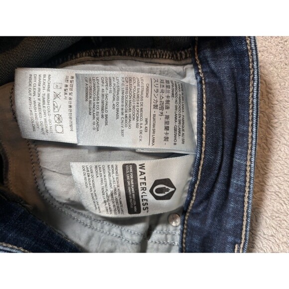 Levi’s Women’s Mid Rise Skinny Jeans Size 4 Fit 28x29 Metal Studs Blue Jeans - Picture 7 of 10